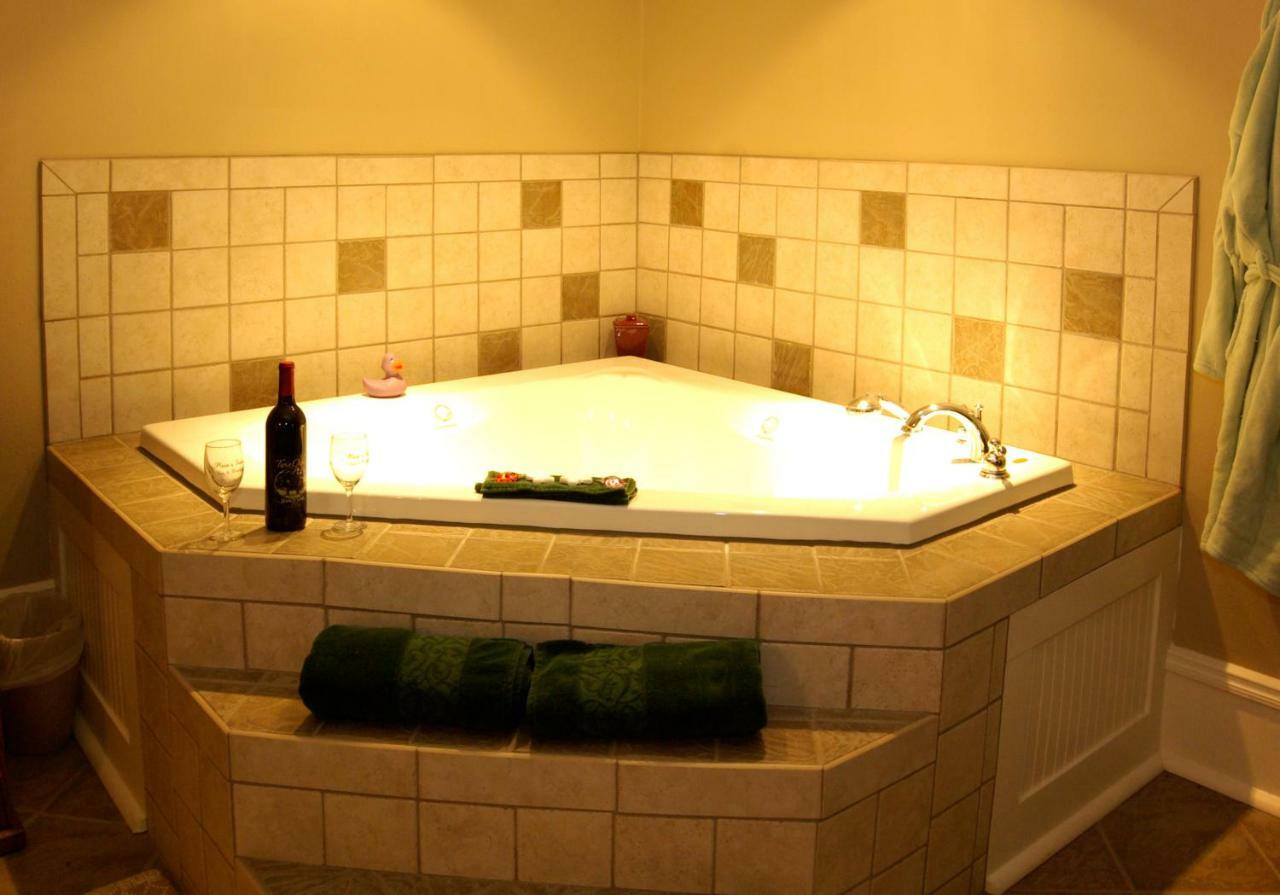 Plain & Fancy Bed & Breakfast Ironton Экстерьер фото